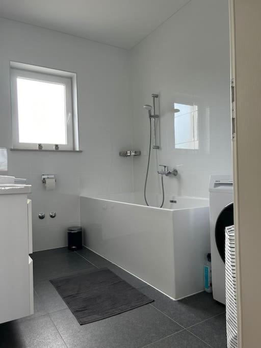 Apartment Vali 2 *