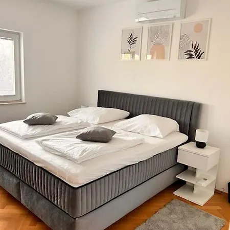 Vali Apartment 2 Trogir Exterior photo